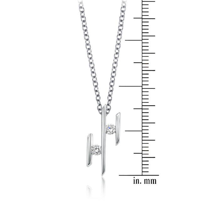 Diamond pendant in white gold