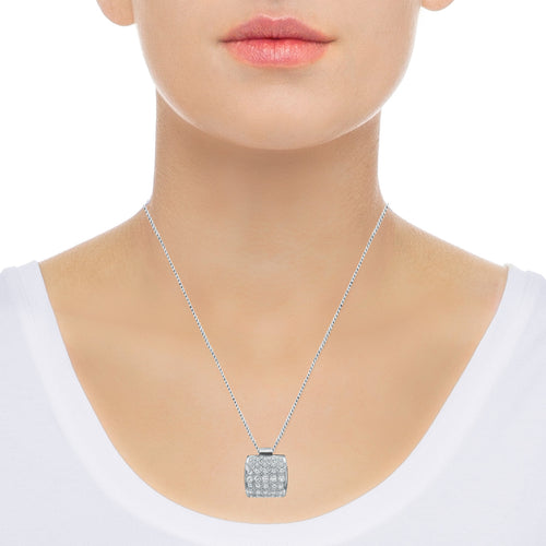 White gold "buckle" pendant in 14kt white gold on neck